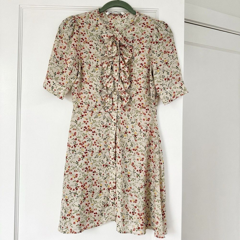 ZARA Button Front Dress Short Sleeve Floral Cottagecore Prairie Size XS Ruffle
